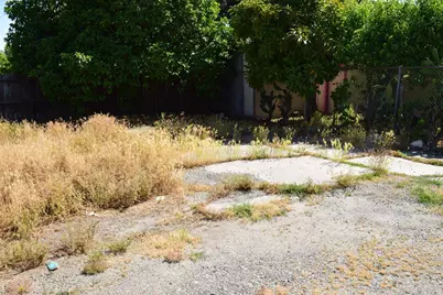 128 E Sonora Street, Stockton, CA 95203 - Photo 17