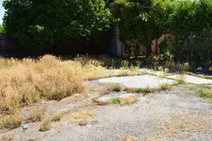 128 E Sonora St, Stockton, CA 95203 - Photo 17