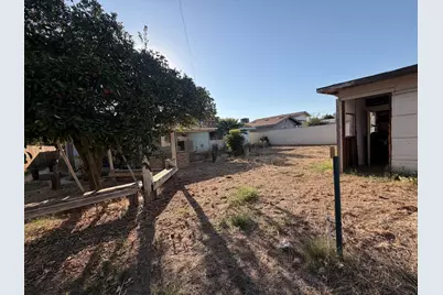 370 N Lindale Street, Porterville, CA 93257 - Photo 13