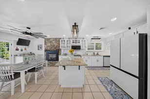 283 Brewster Ave, Sacramento, CA 95831 - Photo 7
