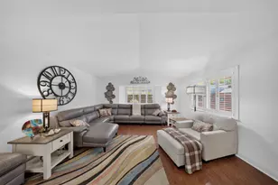 283 Brewster Ave, Sacramento, CA 95831 - Photo 17