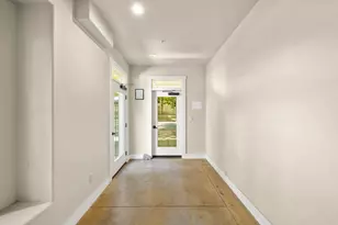 1306 19th St, Sacramento, CA 95811 - Photo 21