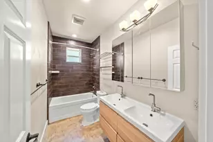 1306 19th St, Sacramento, CA 95811 - Photo 9
