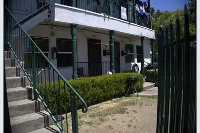411 N Grant Street, Stockton, CA 95202 - Photo 11