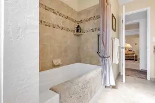 1460 Peach Tree Ln, Yuba City, CA 95993 - Photo 5
