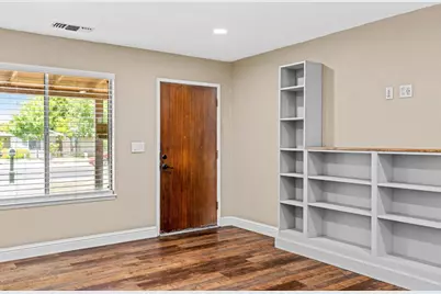 1636 Woodworth Avenue, Modesto, CA 95351 - Photo 9