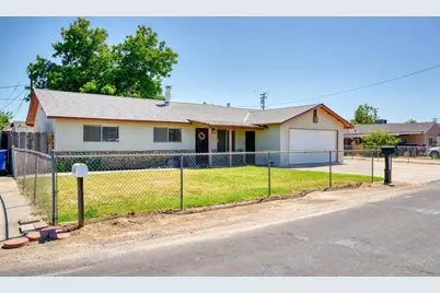 1636 Woodworth Avenue, Modesto, CA 95351 - Photo 3