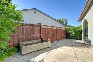8340 Marina Greens Way, Sacramento, CA 95826 - Photo 41