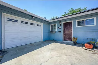 8205 Tanoak Way, Citrus Heights, CA 95621 - Photo 5