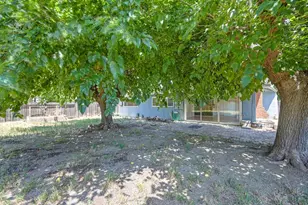 8205 Tanoak Way, Citrus Heights, CA 95621 - Photo 41