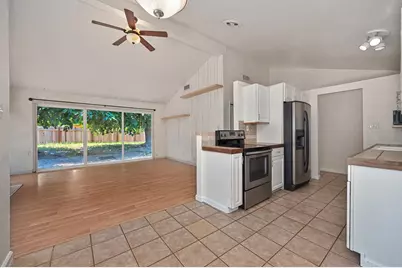 8205 Tanoak Way, Citrus Heights, CA 95621 - Photo 15