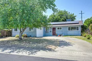 8205 Tanoak Way, Citrus Heights, CA 95621 - Photo 3