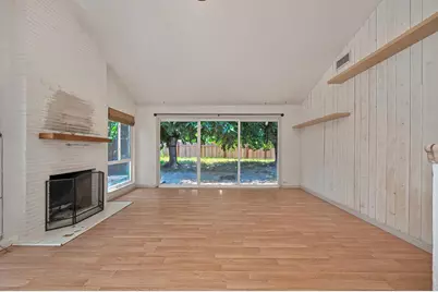 8205 Tanoak Way, Citrus Heights, CA 95621 - Photo 9
