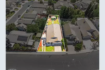8953 Monterey Oaks Drive, Elk Grove, CA 95758 - Photo 7