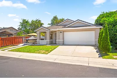 8953 Monterey Oaks Drive, Elk Grove, CA 95758 - Photo 11