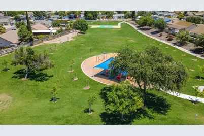 385 N 1st Street, Los Banos, CA 93635 - Photo 37