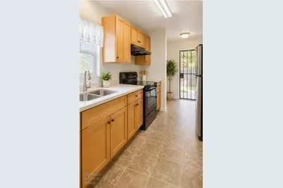 1052 Irene Street, Stockton, CA 95206 - Photo 5