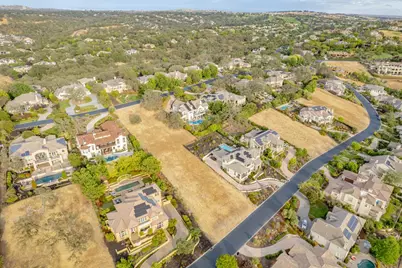 5207 Breese Circle, El Dorado Hills, CA 95762 - Photo 9