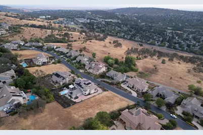 5207 Breese Circle, El Dorado Hills, CA 95762 - Photo 45