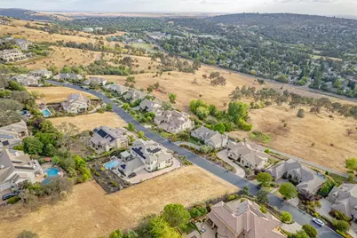 5207 Breese Circle, El Dorado Hills, CA 95762 - Photo 7