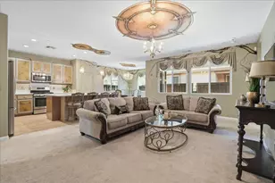 3910 Del Arco Ln, Sacramento, CA 95834 - Photo 7