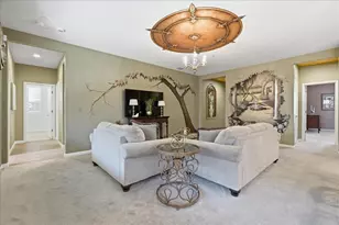 3910 Del Arco Ln, Sacramento, CA 95834 - Photo 9