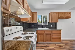 8783 El Toreador Way, Elk Grove, CA 95624 - Photo 11