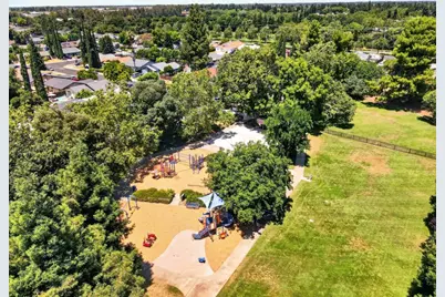 8783 El Toreador Way, Elk Grove, CA 95624 - Photo 33