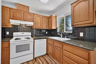 8783 El Toreador Way, Elk Grove, CA 95624 - Photo 9