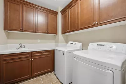 9425 Pinehurst Drive, Roseville, CA 95747 - Photo 31