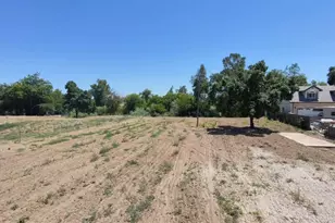 2508 Paradise Rd, Modesto, CA 95351 - Photo 1