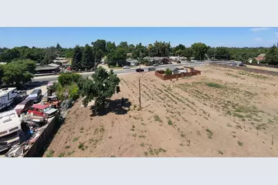2508 Paradise Road, Modesto, CA 95351 - Photo 9