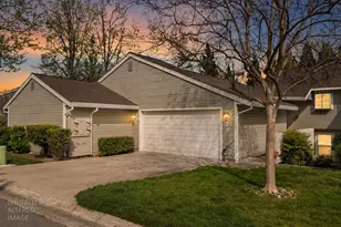 123 Valley Oak Dr, Roseville, CA 95678 - Photo 1
