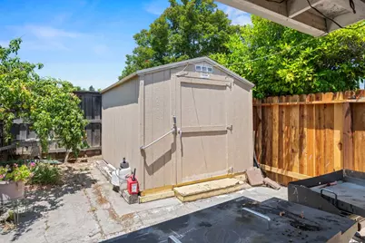 5717 Seyferth Way, Sacramento, CA 95823 - Photo 21