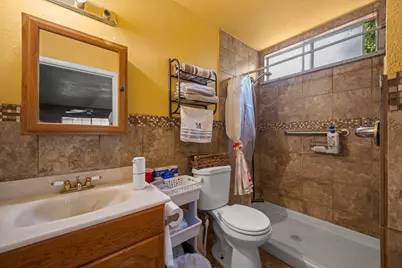 5717 Seyferth Way, Sacramento, CA 95823 - Photo 15