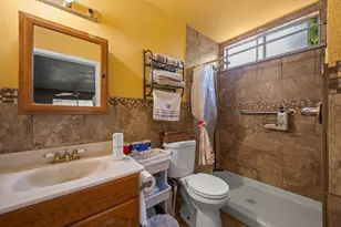 5717 Seyferth Way, Sacramento, CA 95823 - Photo 15
