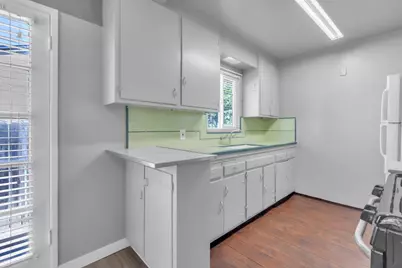 2047 Edwin Way, Sacramento, CA 95825 - Photo 21