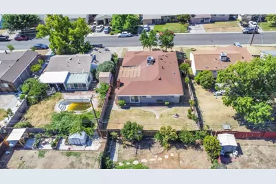 2047 Edwin Way, Sacramento, CA 95825 - Photo 5