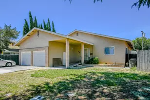 208 Cottonwood St, Woodland, CA 95695 - Photo 3