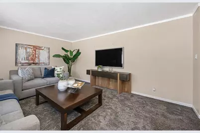 9700 Mira Del Rio Drive, Sacramento, CA 95827 - Photo 11