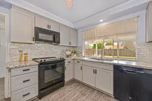 9700 Mira Del Rio Dr, Sacramento, CA 95827 - Photo 25