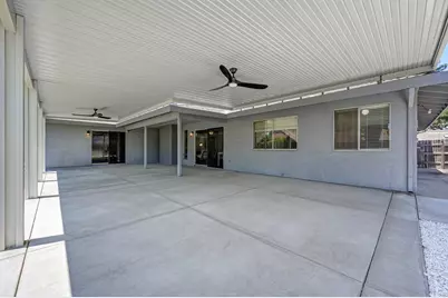 9700 Mira Del Rio Drive, Sacramento, CA 95827 - Photo 43
