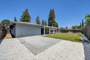 9700 Mira Del Rio Dr, Sacramento, CA 95827 - Photo 47