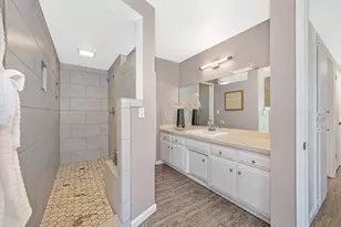9700 Mira Del Rio Dr, Sacramento, CA 95827 - Photo 37
