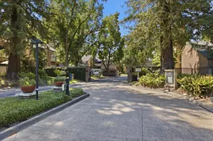 536 Woodside Oaks, Sacramento, CA 95825 - Photo 29
