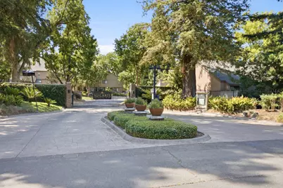 536 Woodside Oaks #7, Sacramento, CA 95825 - Photo 1