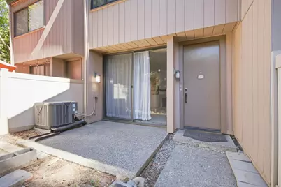 536 Woodside Oaks #7, Sacramento, CA 95825 - Photo 3