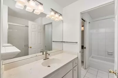 709 Woodside Ln E #2, Sacramento, CA 95825 - Photo 21