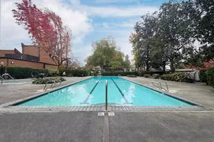 709 Woodside Ln E, Sacramento, CA 95825 - Photo 47