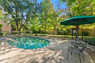 709 Woodside Ln E, Sacramento, CA 95825 - Photo 41